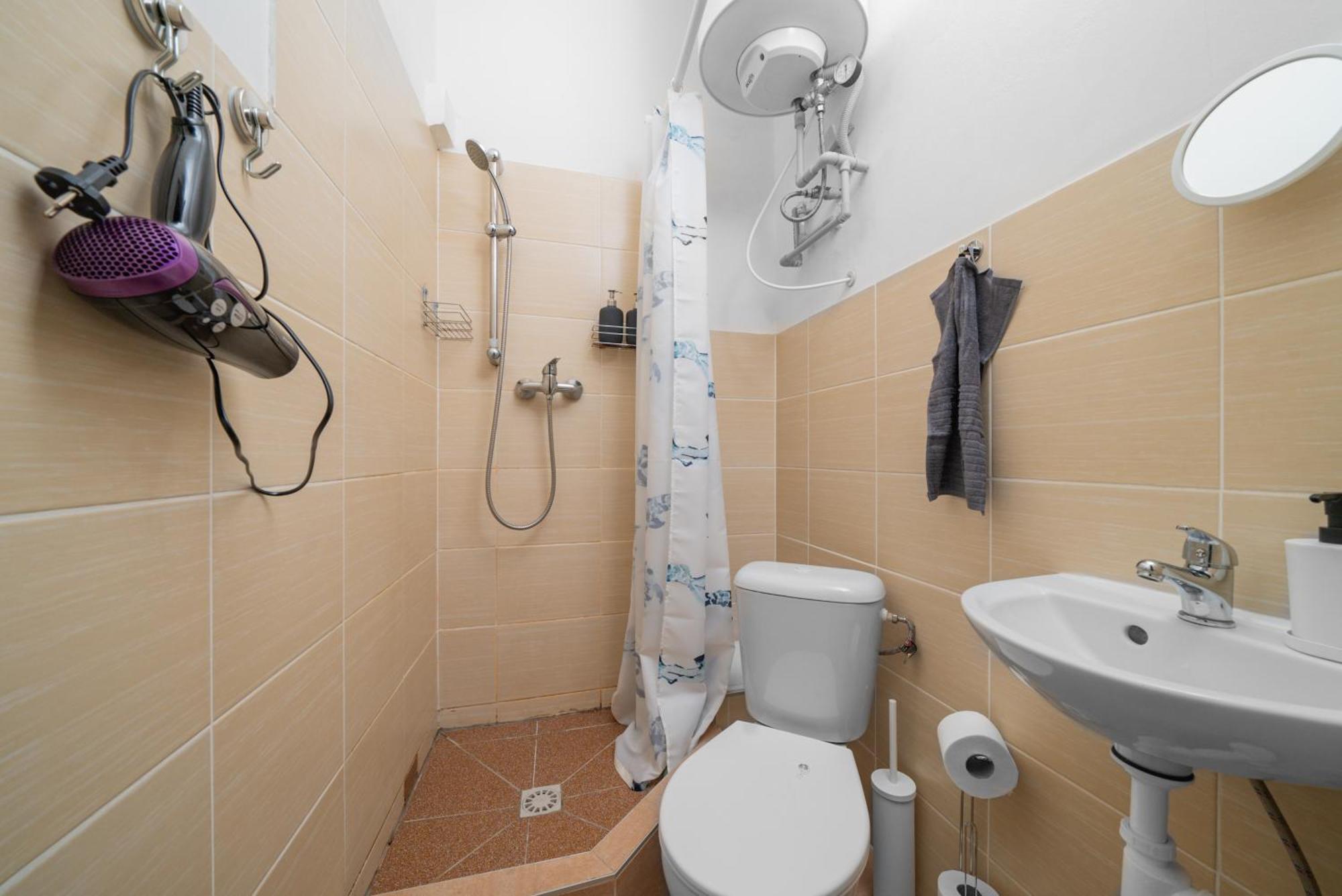 Cozy Near Appartamento Praga